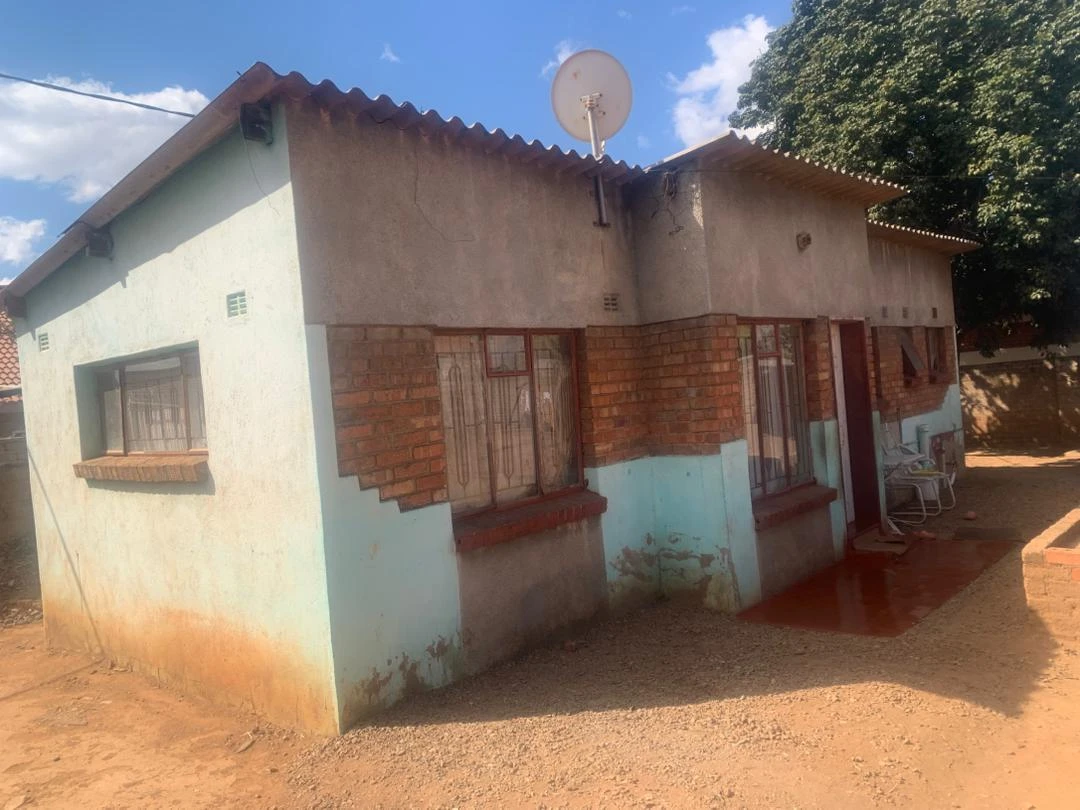 600m2 RESIDENTIAL STAND FOR SALE IN MAHATSHULA NORTH , BULAWAYO